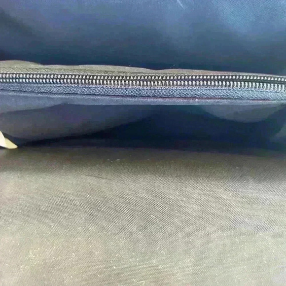 Embroidered colorful purse - Picture 3 of 3